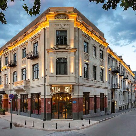 Radisson Red Tbilisi Hotell Exteriör bild
