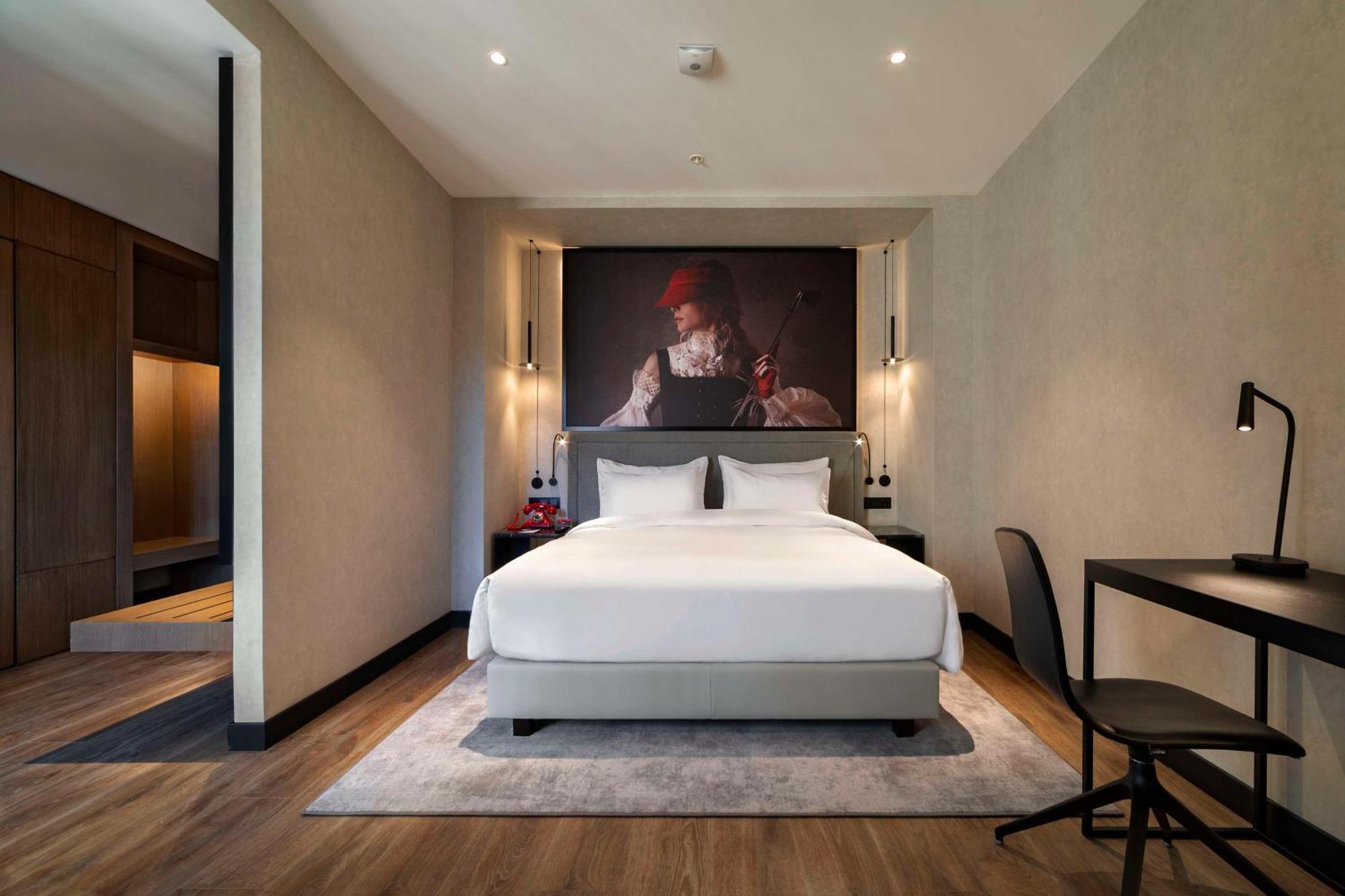 Radisson Red Tbilisi Hotell Exteriör bild