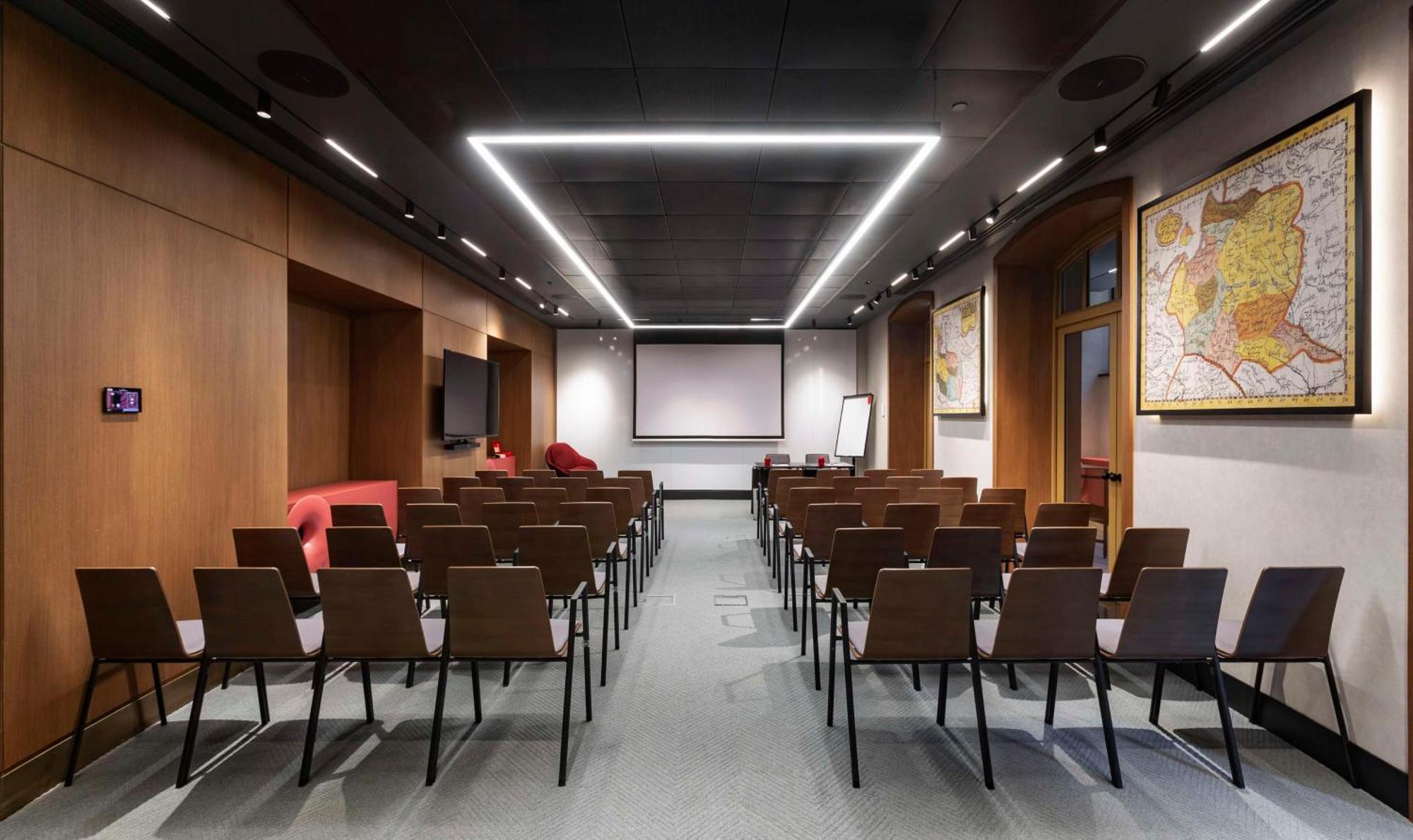 Radisson Red Tbilisi Hotell Exteriör bild