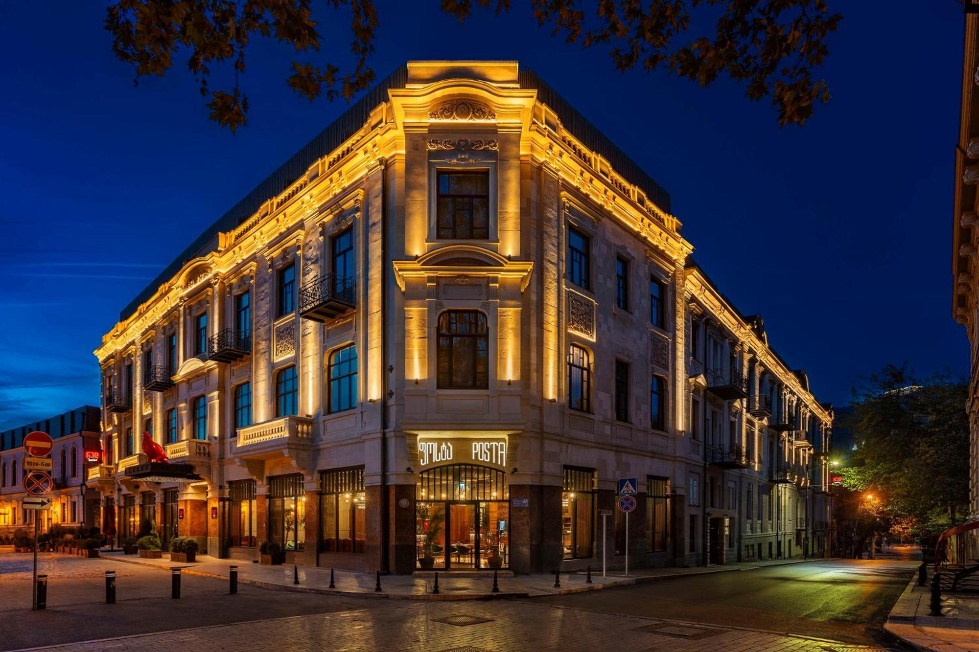 Radisson Red Tbilisi Hotell Exteriör bild